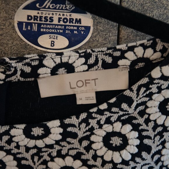 Loft Sunflower Dress - Picture 2 of 3